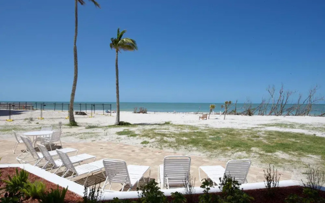 Estero Beach & Tennis 901-c