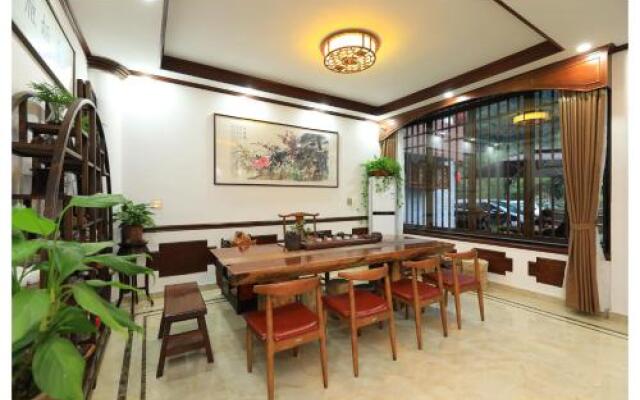 Xian Yan Inn