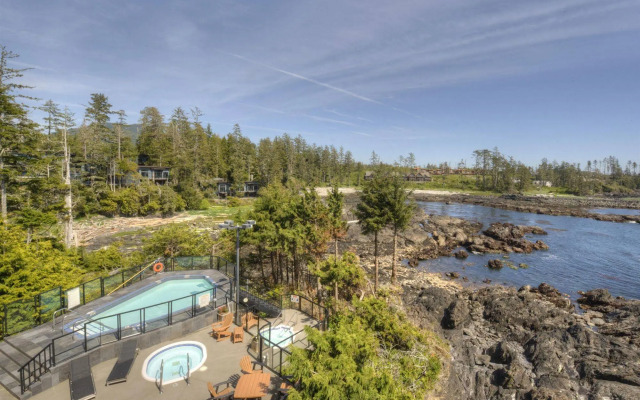 Black Rock Oceanfront Resort