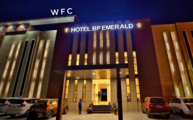 Hotel B P Emerald
