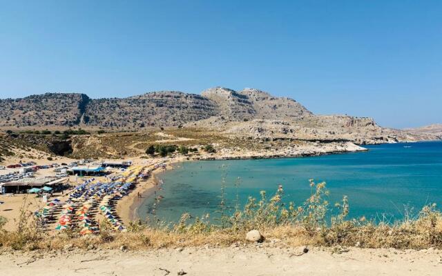 Haraki Beach Mediterranean Retreat