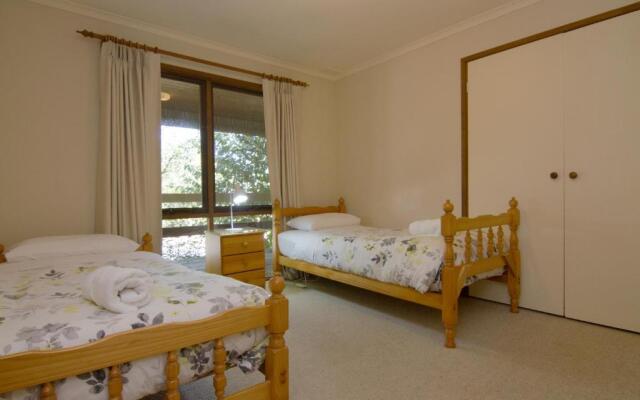 Alrima Lodge, Bright