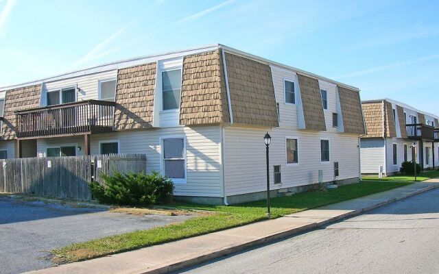 Gullway Villas 2628 202A 2 Br condo by RedAwning