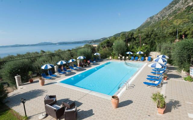 Crystal Blue Aparthotel