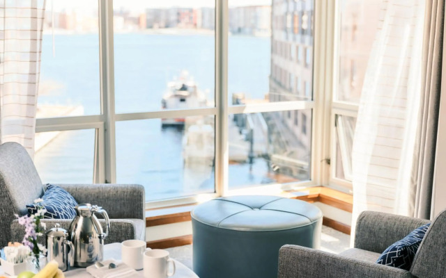 Battery Wharf Hotel, Boston Waterfront