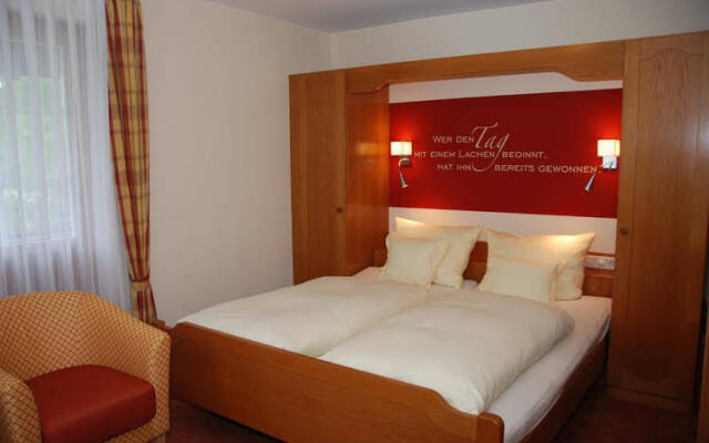 Zum Pflug Landgasthof Hotel
