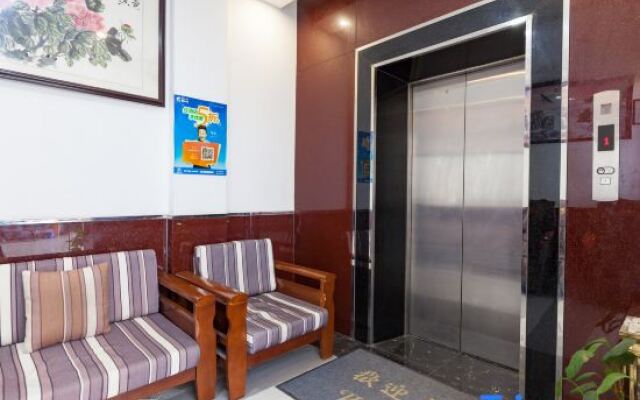 Huijia Business Hotel