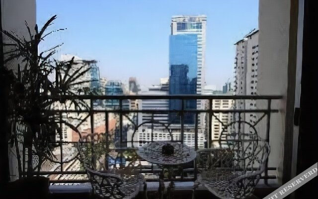 Bangkok Soi Asoke Private Serviced Apartment