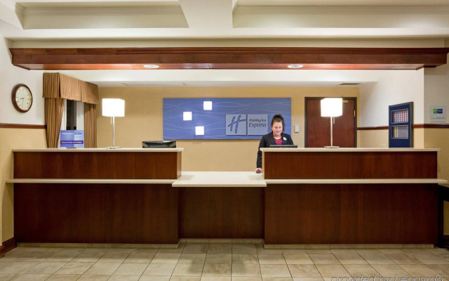 Holiday Inn Express Hotel & Suites St. Paul-Woodbury by IHG
