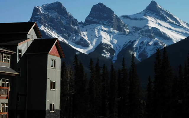 Lodges at Canmore