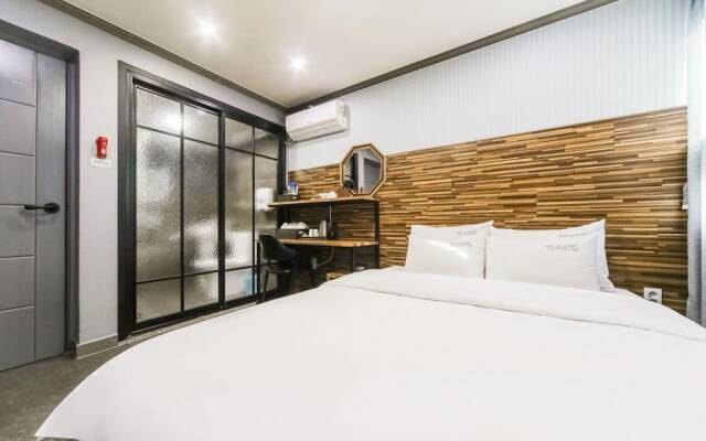 The Sharp Hotel