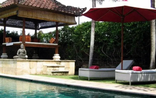 Puri Ayu