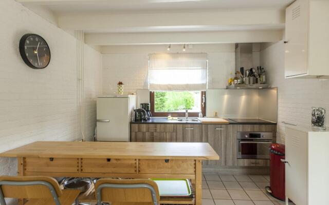 Lovely holiday home in Wolphaartsdijk close to the lake