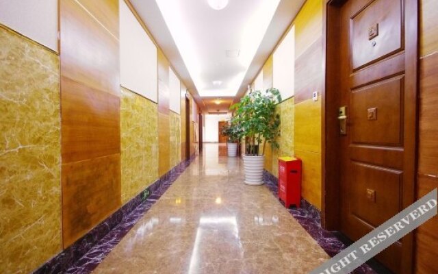Chengzhong Blue Sky Hotel