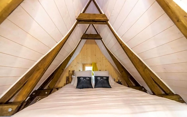 Les Cabanes Perchées du Mas del Bosc