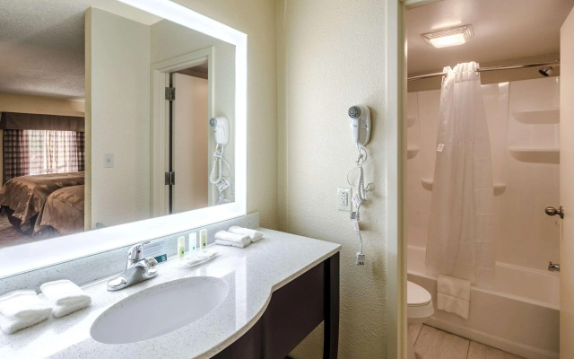 Quality Inn Tanglewood