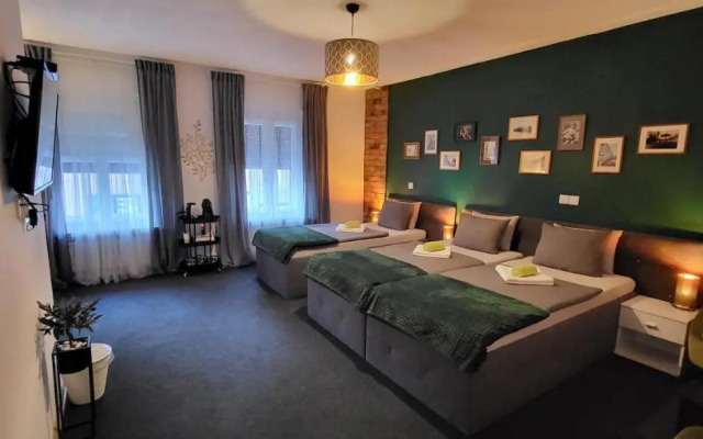Rooms BAUMAN