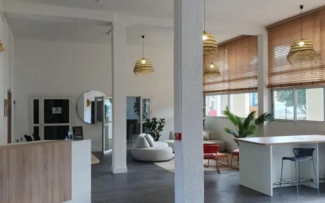 Les Flots Bleus - INH 34061