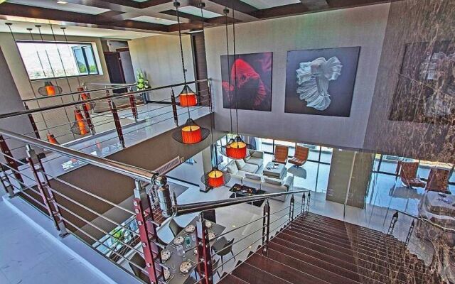 Equilibrium Rawai Villa - 4 Bed