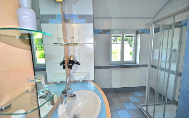 G.H. Knoll "Proellhofer" Cafe Bar Hills