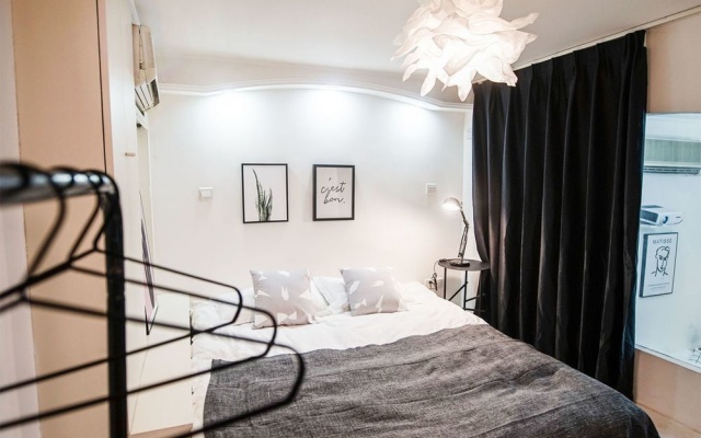 Wild Strawberry – Guest Rooms – Shanghai