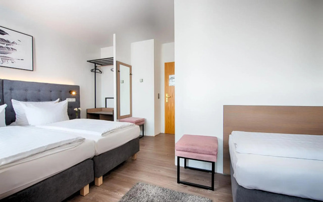 Home Hotel