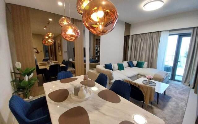 Majestic 3B Apt With Breathtaking View in Downtown