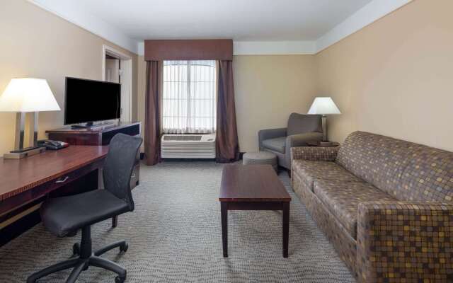 La Quinta Inn & Suites by Wyndham Savannah Airport - Pooler