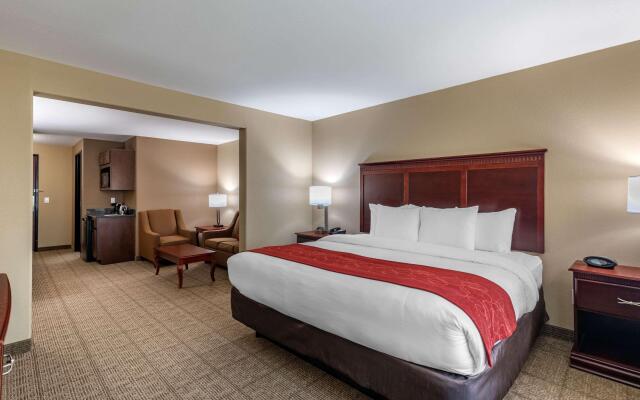 Comfort Suites Ennis