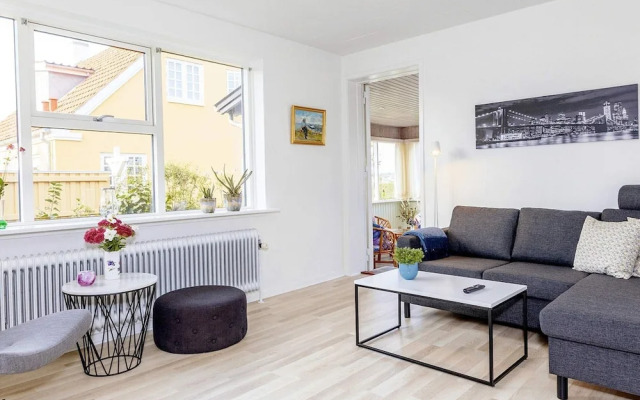 6 Person Holiday Home in Skals