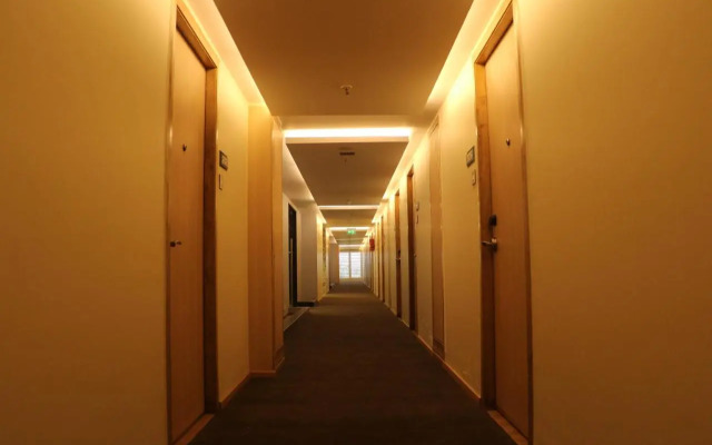 Regenta Central Harsha Vapi