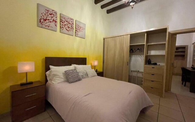 Nice Room in the Center of Morelia, Casa Corregidora I