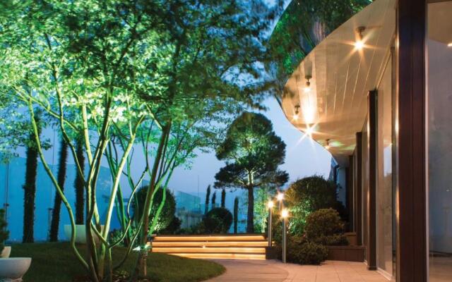 Royal Tower Luxurious Smart Residence (1)