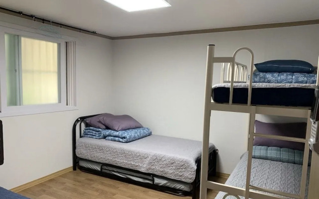 Bomulzip Hongdae Branch - Hostel