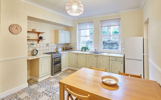 Host Stay The Garden Flat
