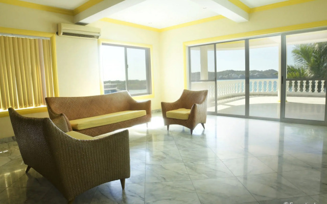 Lingganay Boracay Hotel Resort