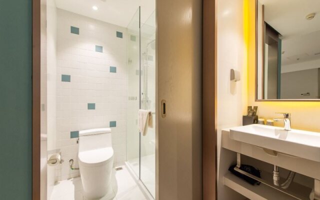 Magnotel (Wafangdian Dakuan Street)