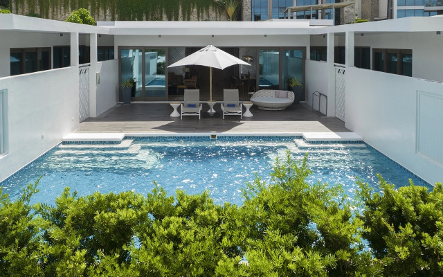 Crimson Resort & Spa Boracay