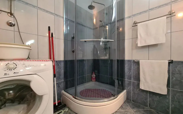 Apartment 1389