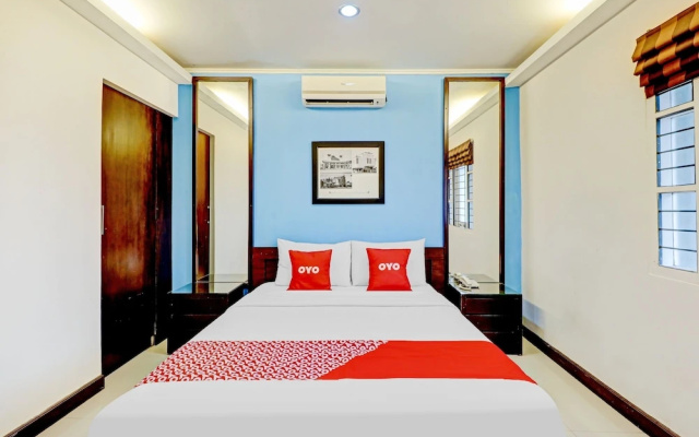 OYO 90278 Hotel Sepuluh Buah Batu Bandung