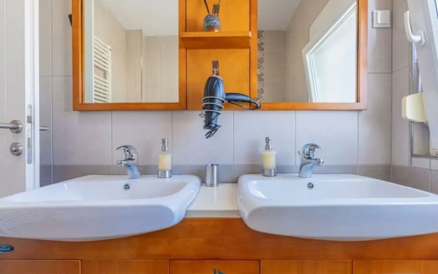 Gusto Comfortable Holiday Residence