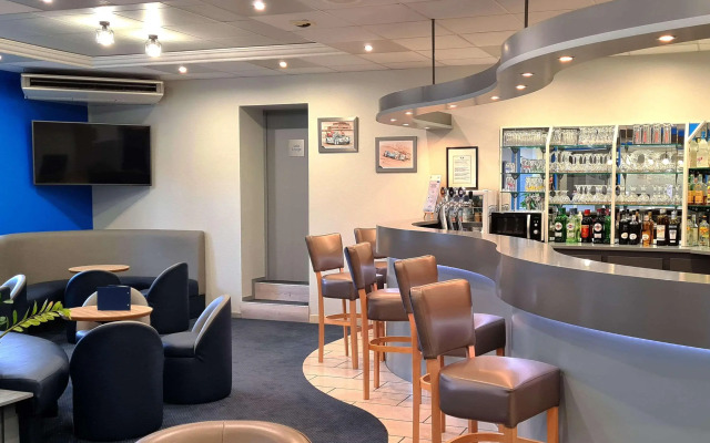 Quality Hotel Le Circuit - Le Mans