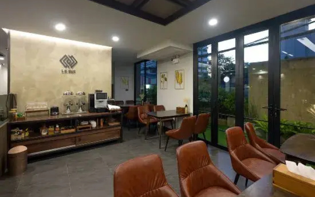 Le Bis Hotel