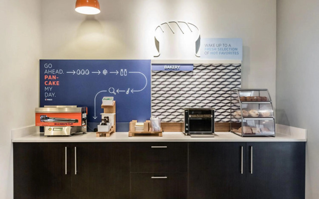 Holiday Inn Express & Suites Edmonton N - St. Albert by IHG