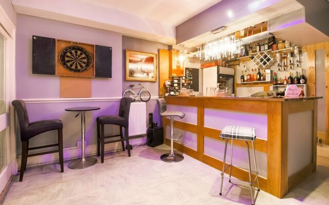 OYO Hotel Mj Kingsway