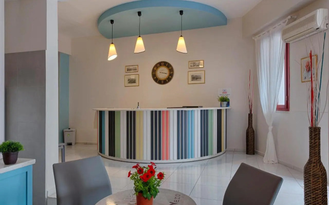 Paradise Rooms 1