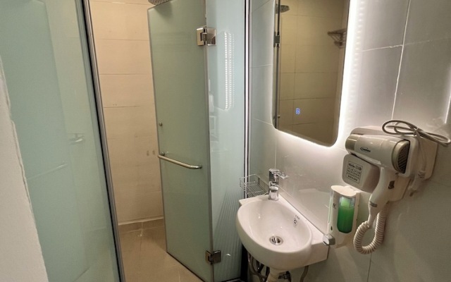 Urban Slumber Hostel