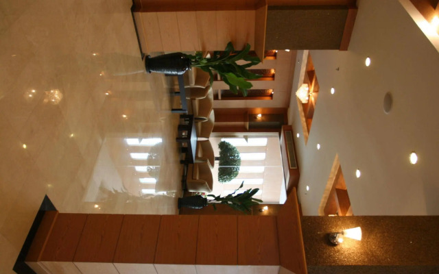 The Rich Hotel