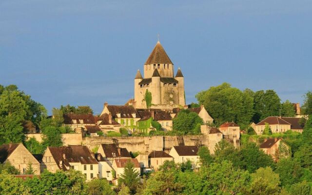 Apartment With one Bedroom in Provins, With Wifi