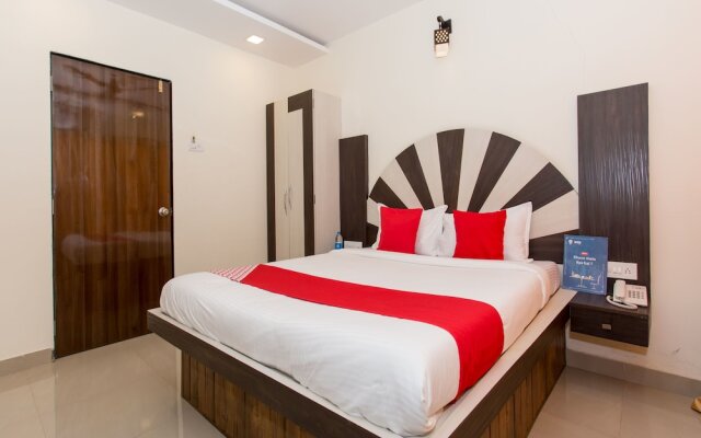 OYO 11758 Royal Hills